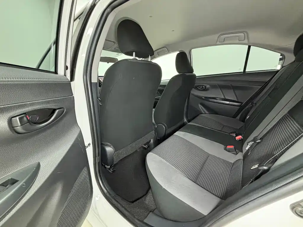 Toyota Vios — миниатюра 9
