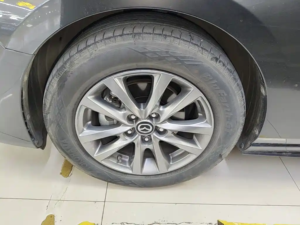 Mazda 3 Axela — миниатюра 23