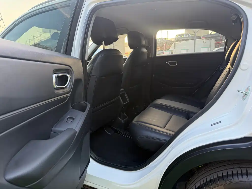 Honda Vezel — миниатюра 9