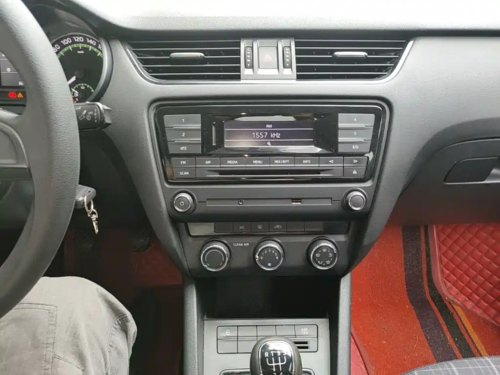 Skoda Octavia — миниатюра 13