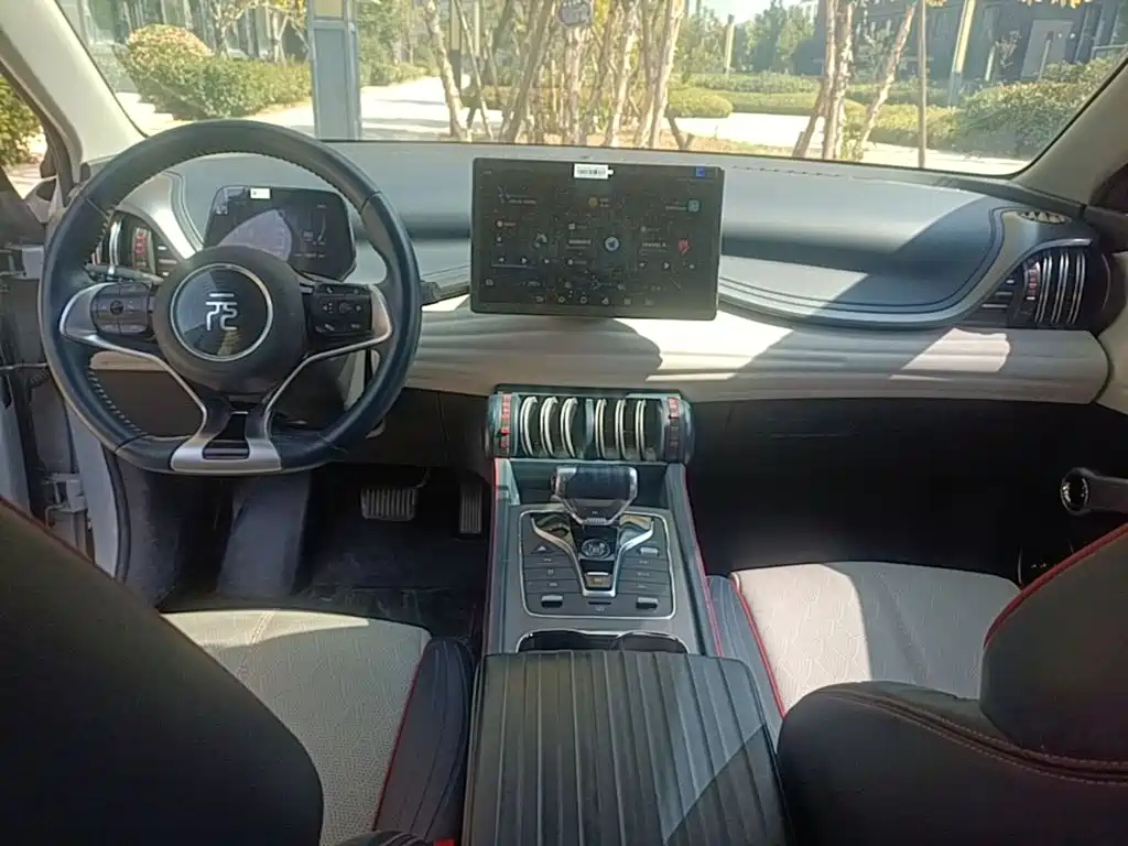 BYD Yuan Plus — миниатюра 12