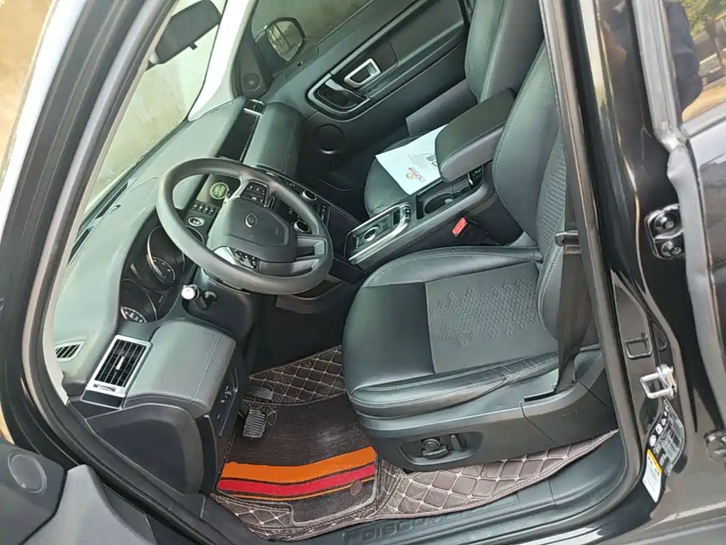 Land Rover Discovery Sport — миниатюра 15