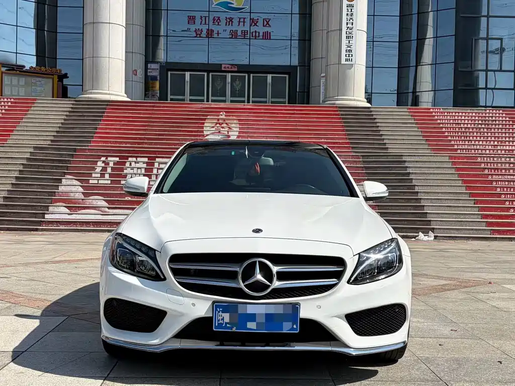 Mercedes-Benz C-Class — миниатюра 2