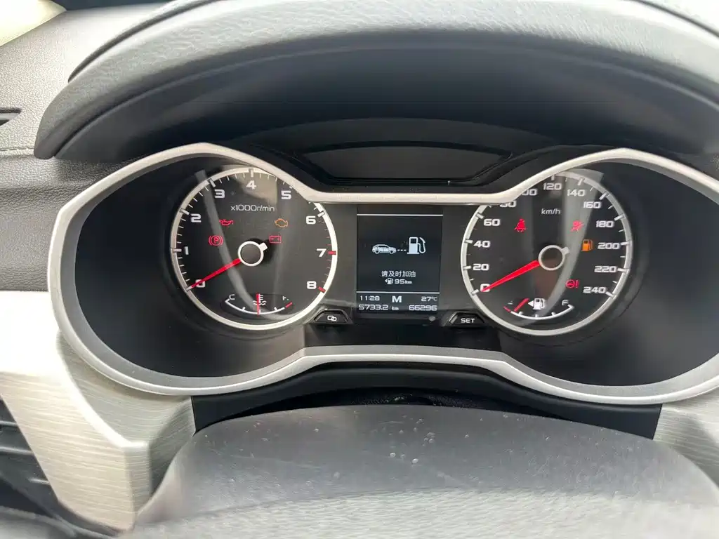 Geely Boyue — миниатюра 5