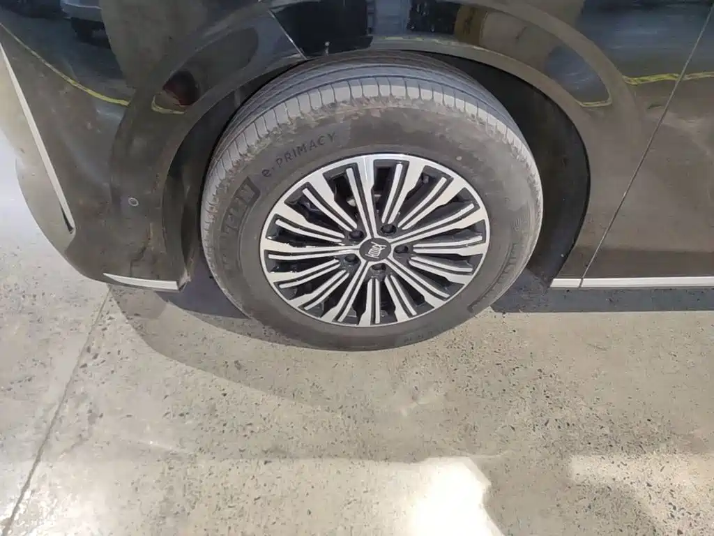 BYD Xia — миниатюра 23