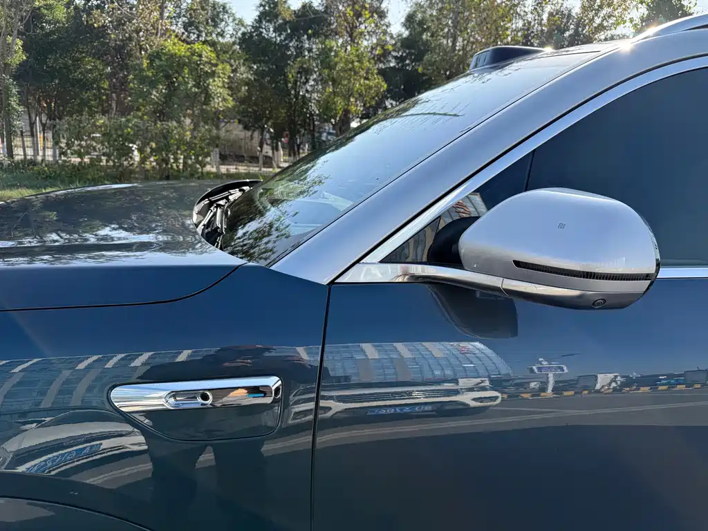 AITO ASK THE WORLD M9