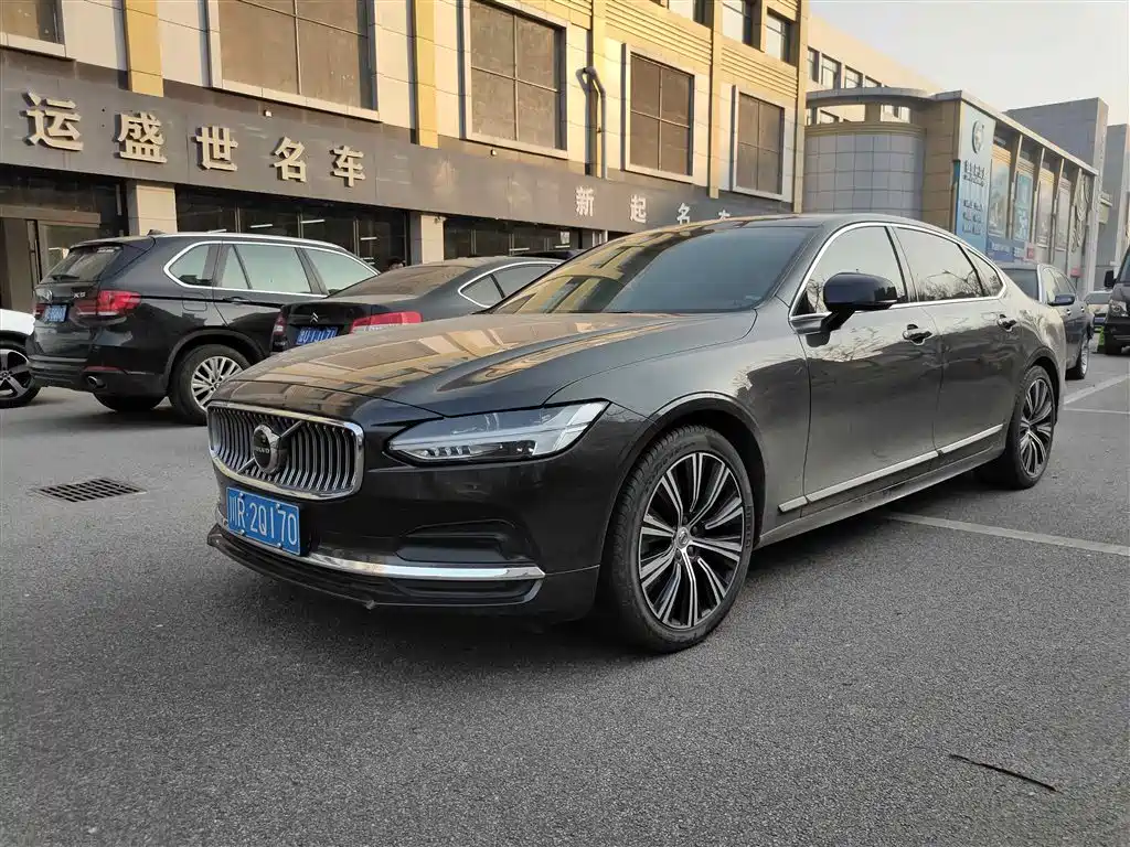 Volvo S90 2022