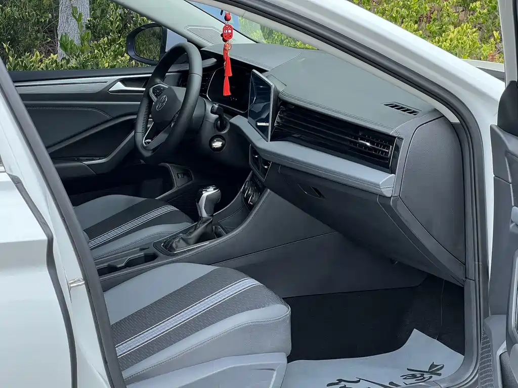 Volkswagen Sagitar — миниатюра 13