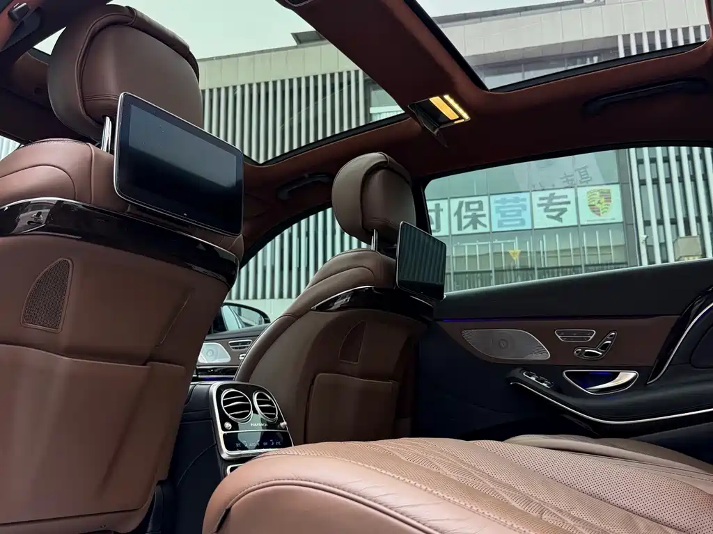 Mercedes-Benz S-Class — миниатюра 11