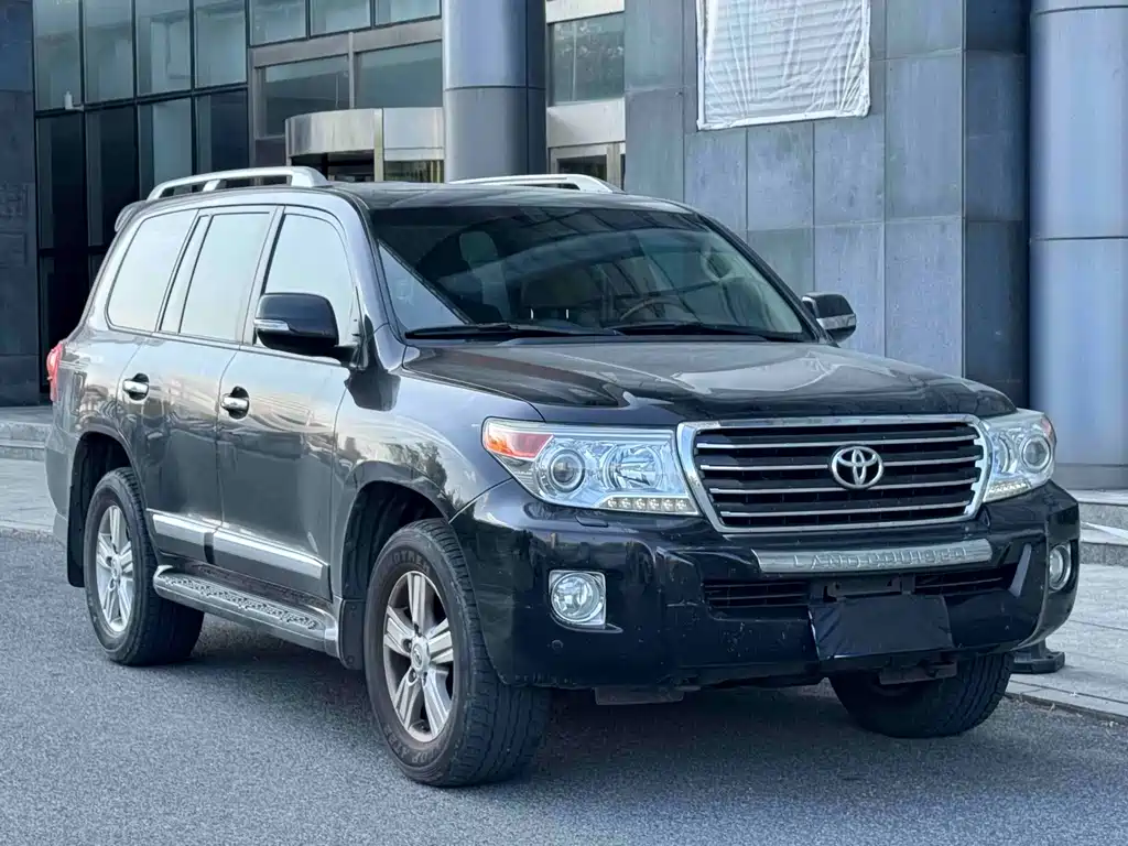 Toyota Land Cruiser — миниатюра 2
