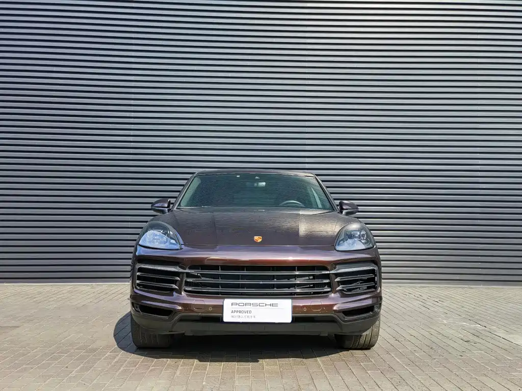 Porsche Cayenne — миниатюра 10