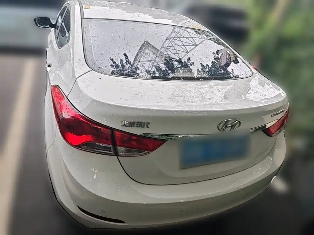 Hyundai Elantra Langdong — миниатюра 8