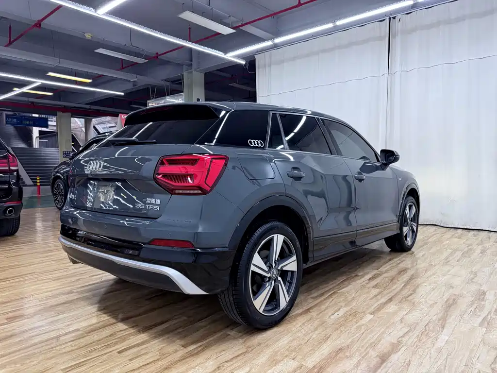 Audi Q2L — миниатюра 5