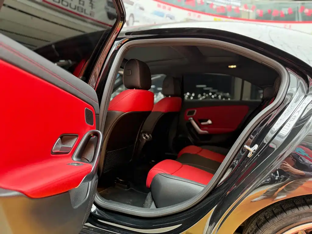 Mercedes-Benz A-Class AMG — миниатюра 5