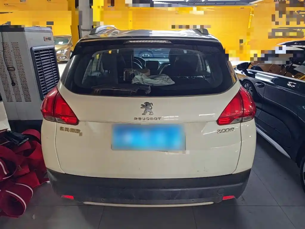 Peugeot 2008 — миниатюра 6