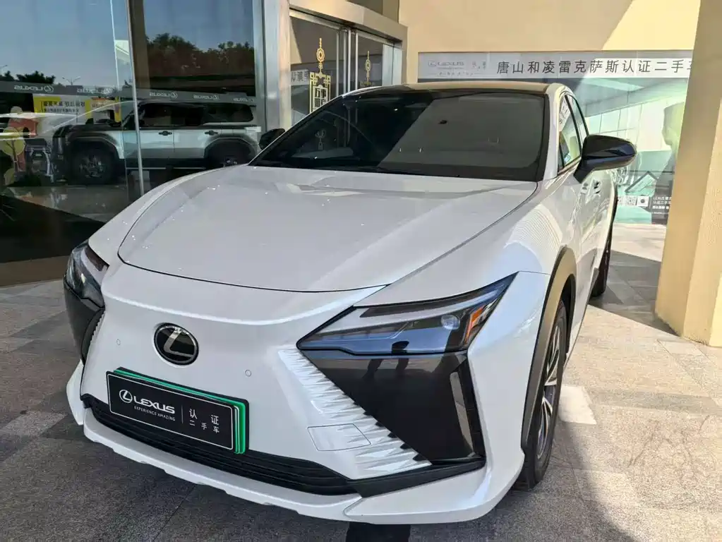 Lexus RZ