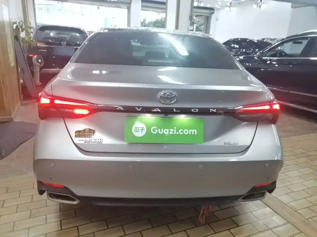 Toyota Avalon — миниатюра 6