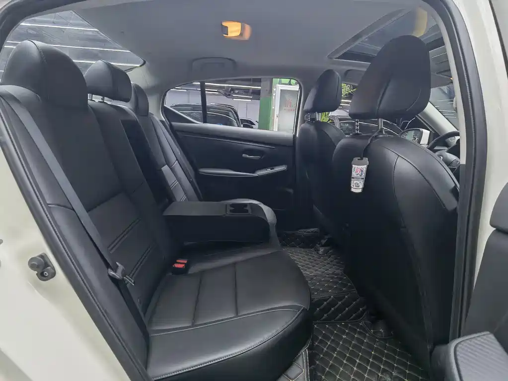 Nissan Sylphy — миниатюра 9