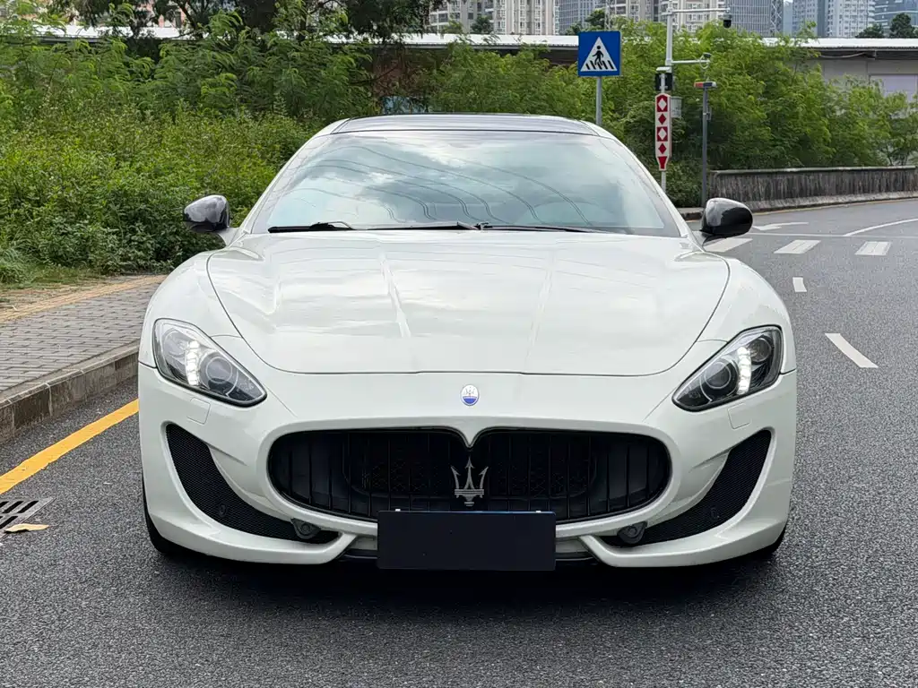 Maserati GranTurismo — миниатюра 2