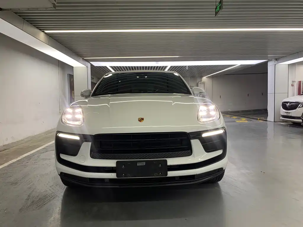 Porsche Macan — миниатюра 2