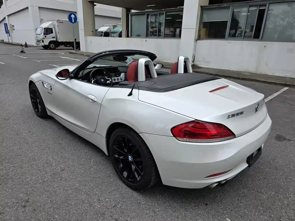 BMW Z4 — миниатюра 9