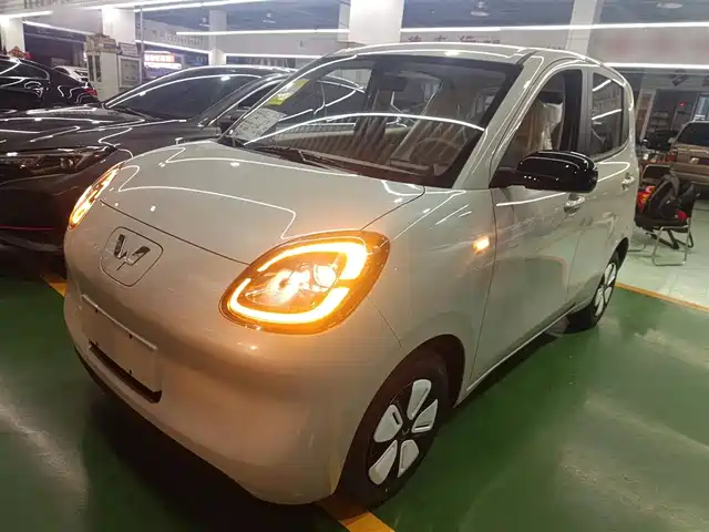 WULING AUTOMOBILE HONGGUANG MINIEV 2025