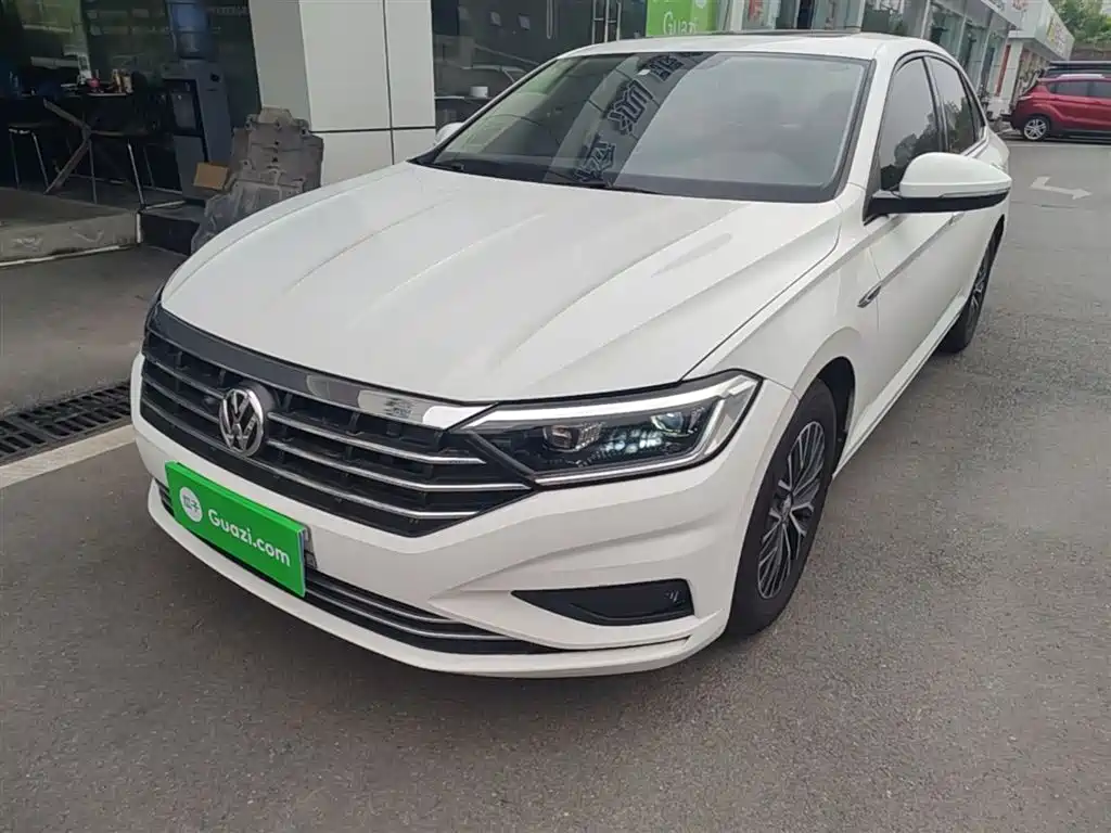 Volkswagen Sagitar 2021
