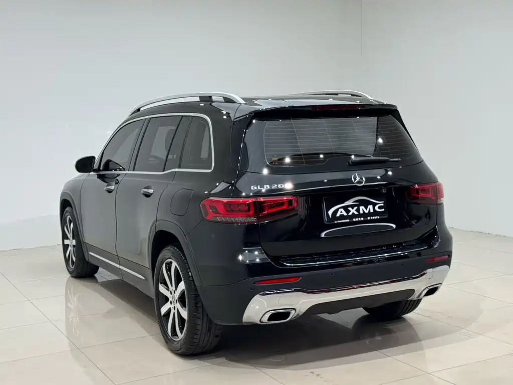Mercedes-Benz GLB — миниатюра 6