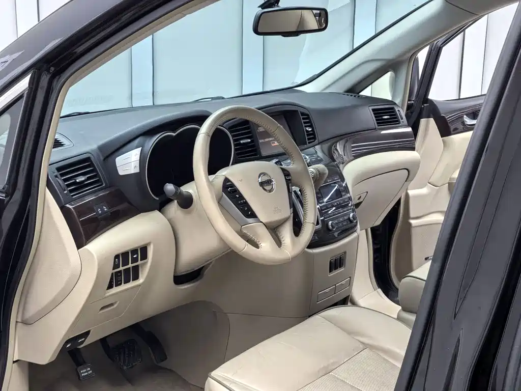 Nissan Quest 2015 3.5L SL