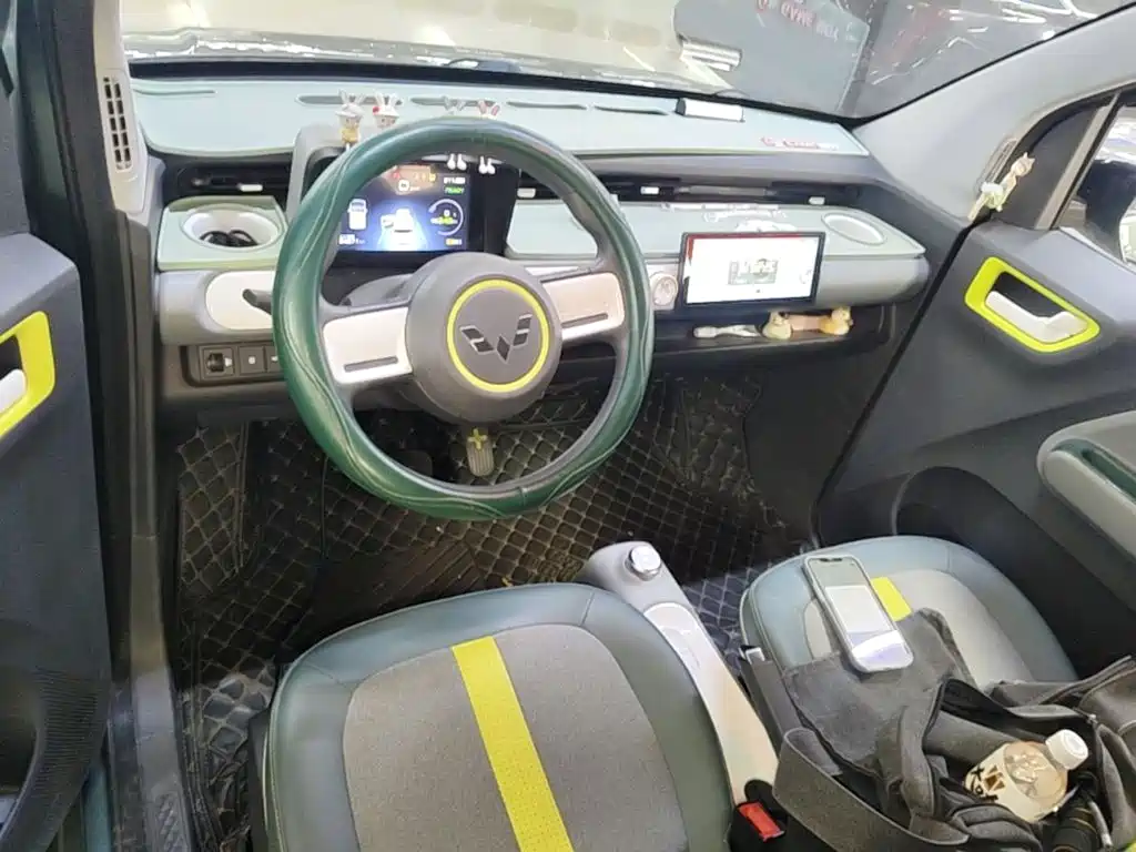 Wuling MINIEV — миниатюра 10
