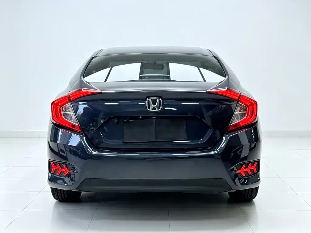 Honda Civic 2016 220TURBO CVT Luxury