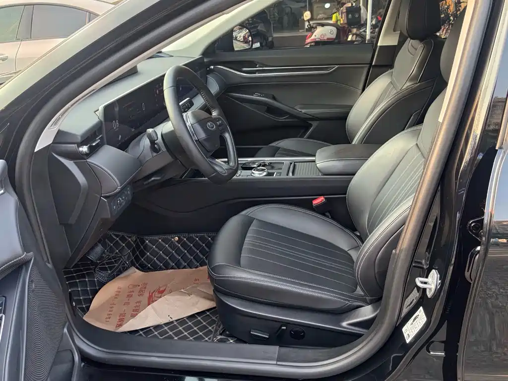 Ford Mondeo — миниатюра 10