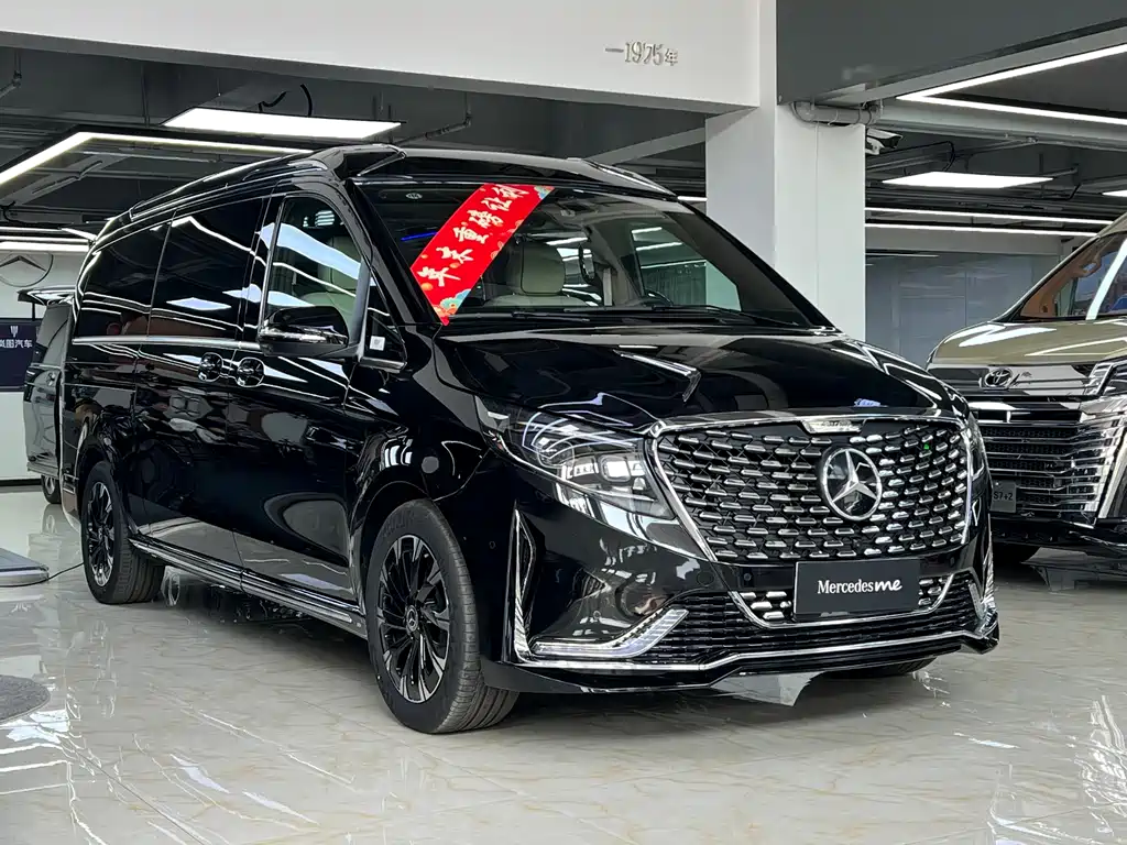 Mercedes-Benz V-Class 0
