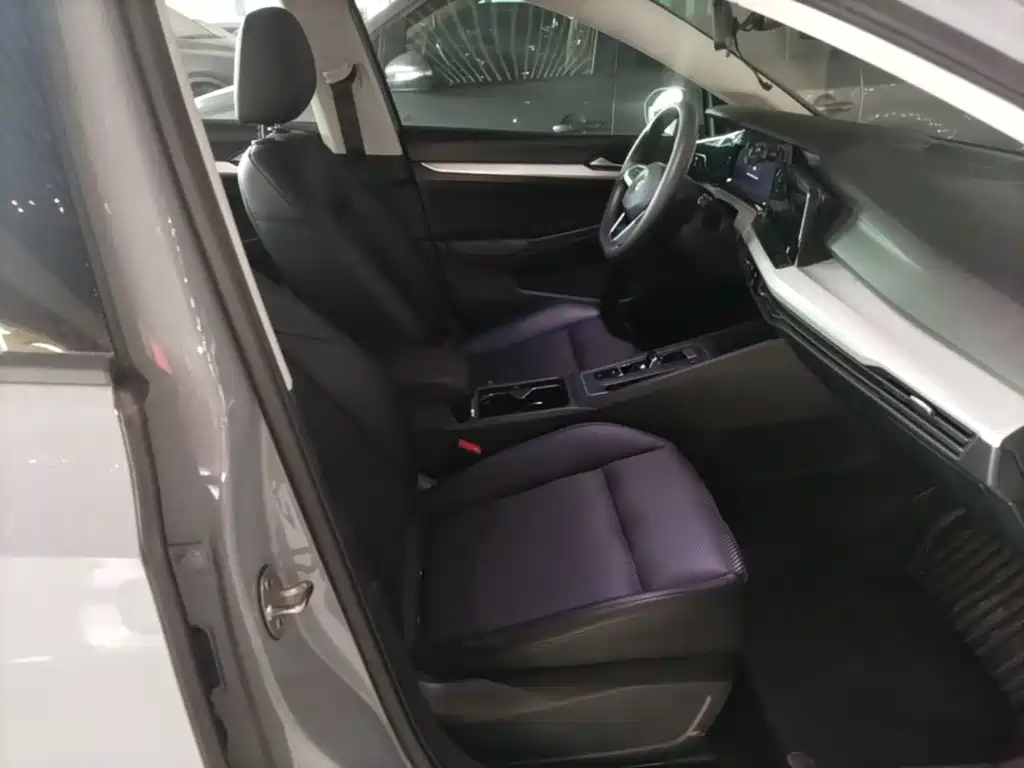 Volkswagen Golf — миниатюра 25