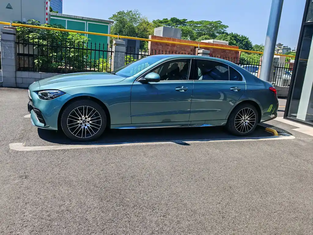 Mercedes-Benz C-Class — миниатюра 4