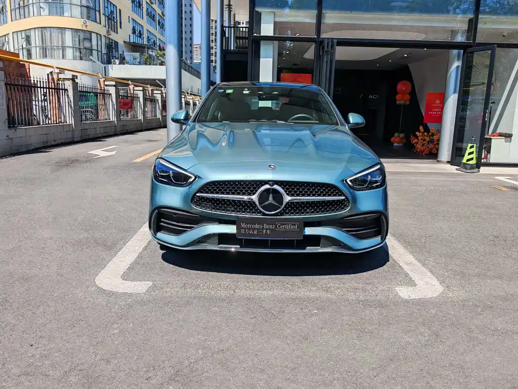 Mercedes-Benz C-Class — миниатюра 2