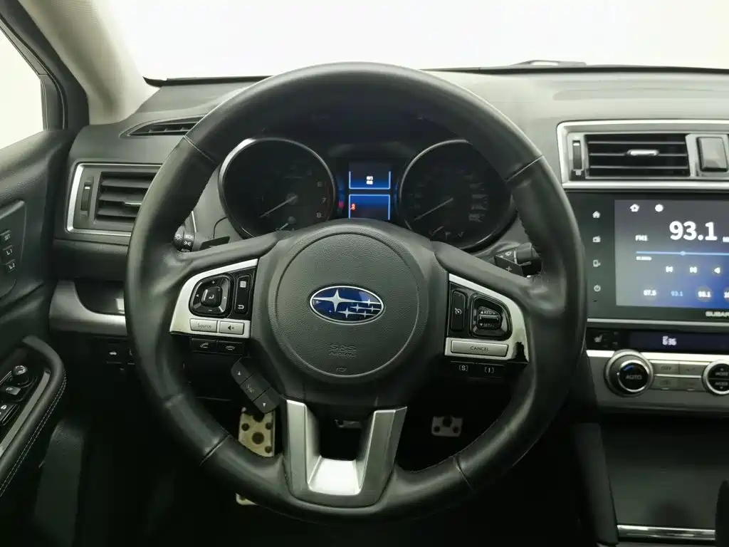 Subaru Legacy — миниатюра 11