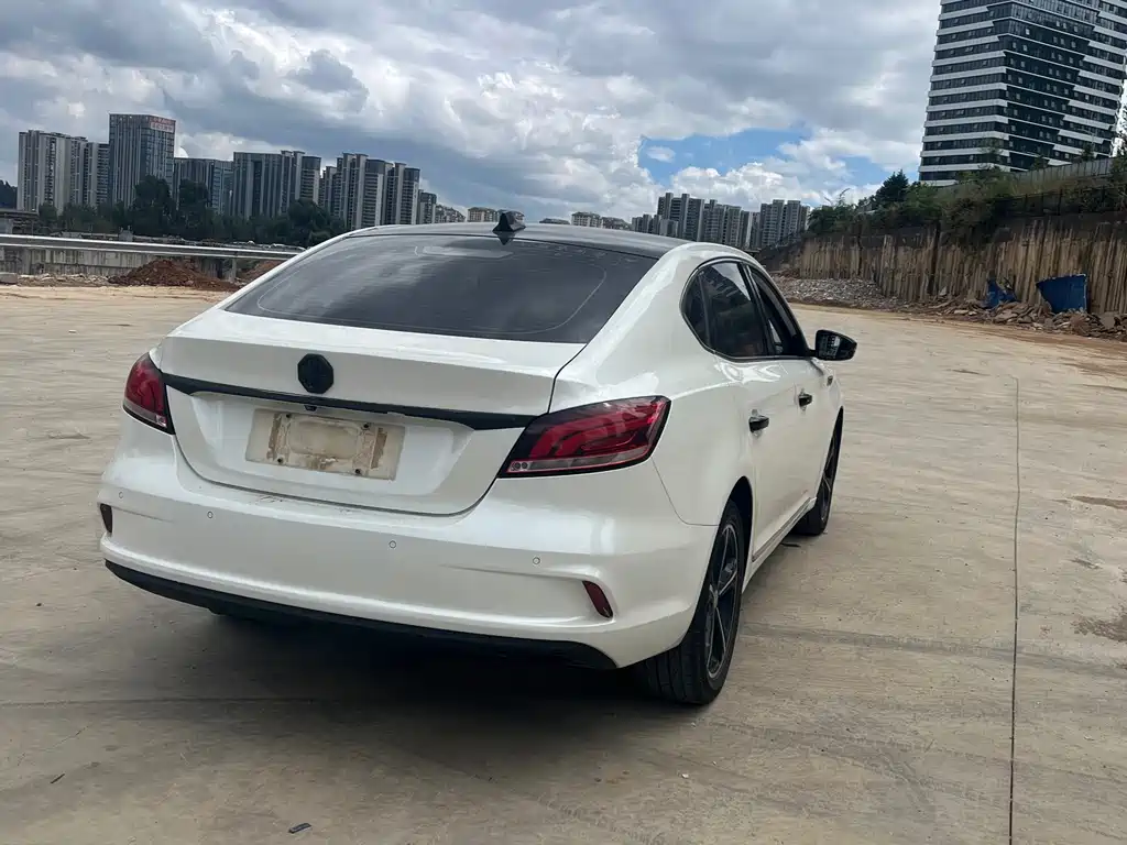 MG MG6 — миниатюра 6