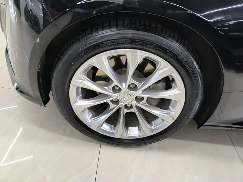 Cadillac CT5 — миниатюра 23
