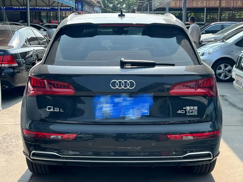 Audi Q5L — миниатюра 5