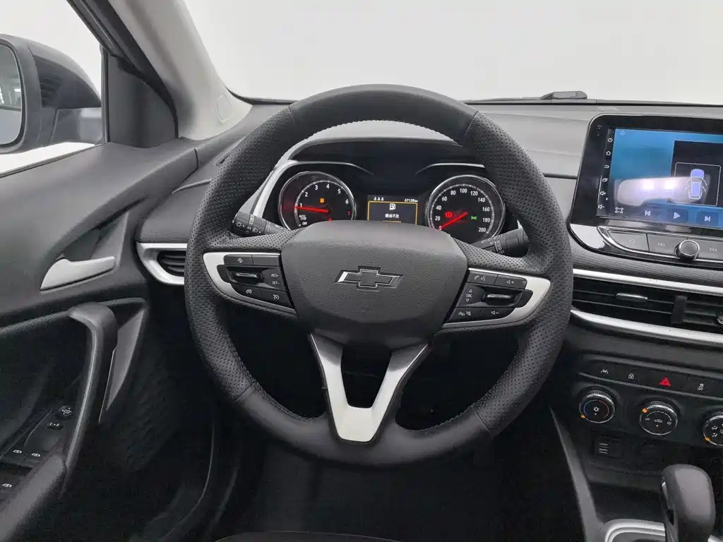 Chevrolet Trax — миниатюра 11