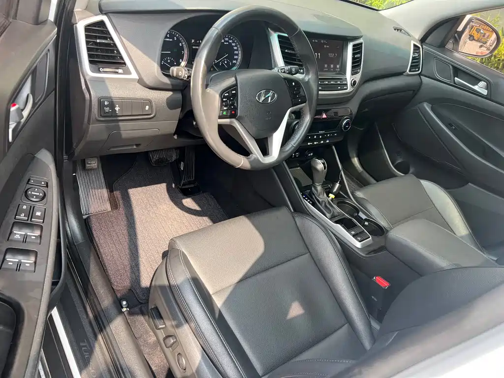 Hyundai Tucson — миниатюра 7