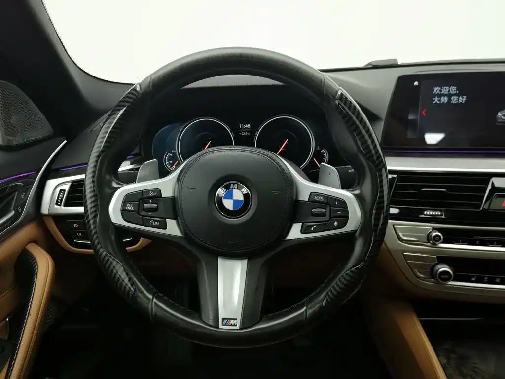 BMW 5 Series — миниатюра 11