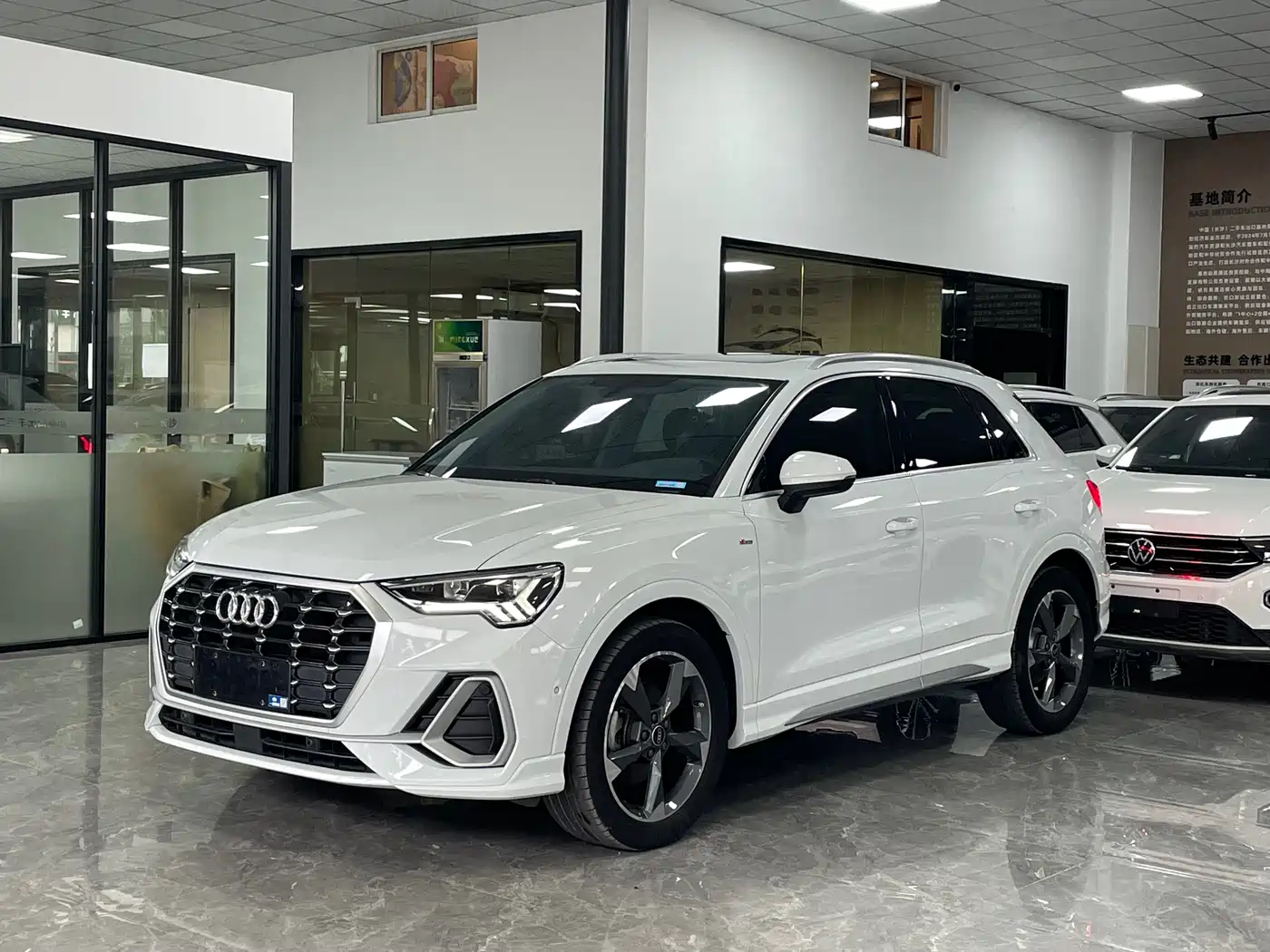 奥迪Q3 2022款 35 TFSI 时尚动感型 2022