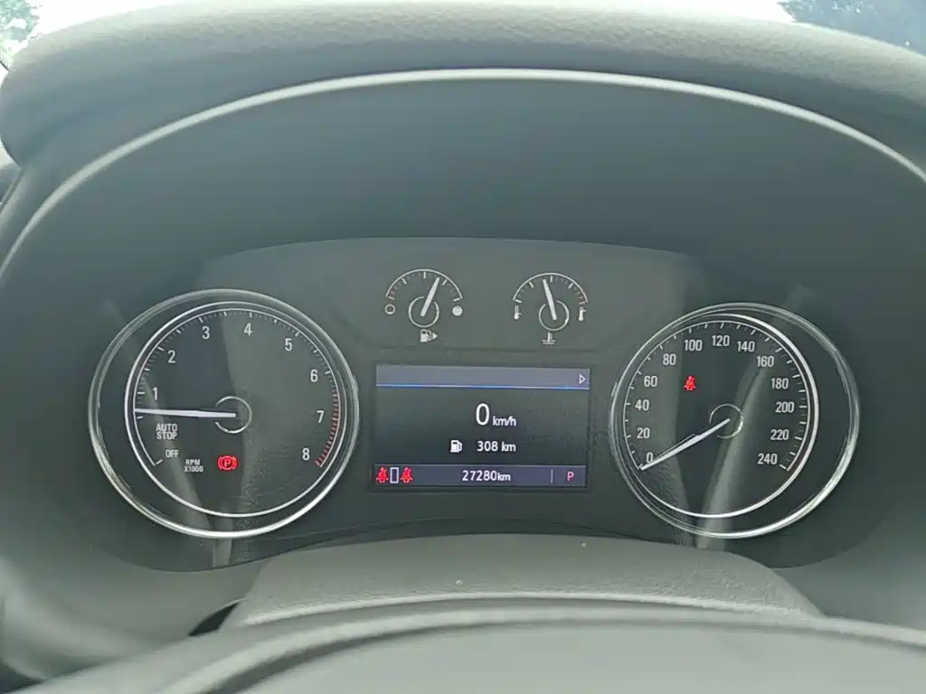 Buick LaCrosse — миниатюра 12