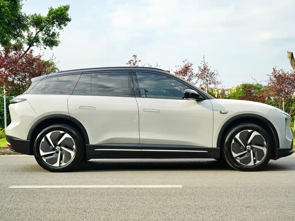 NIO ES6 — миниатюра 3