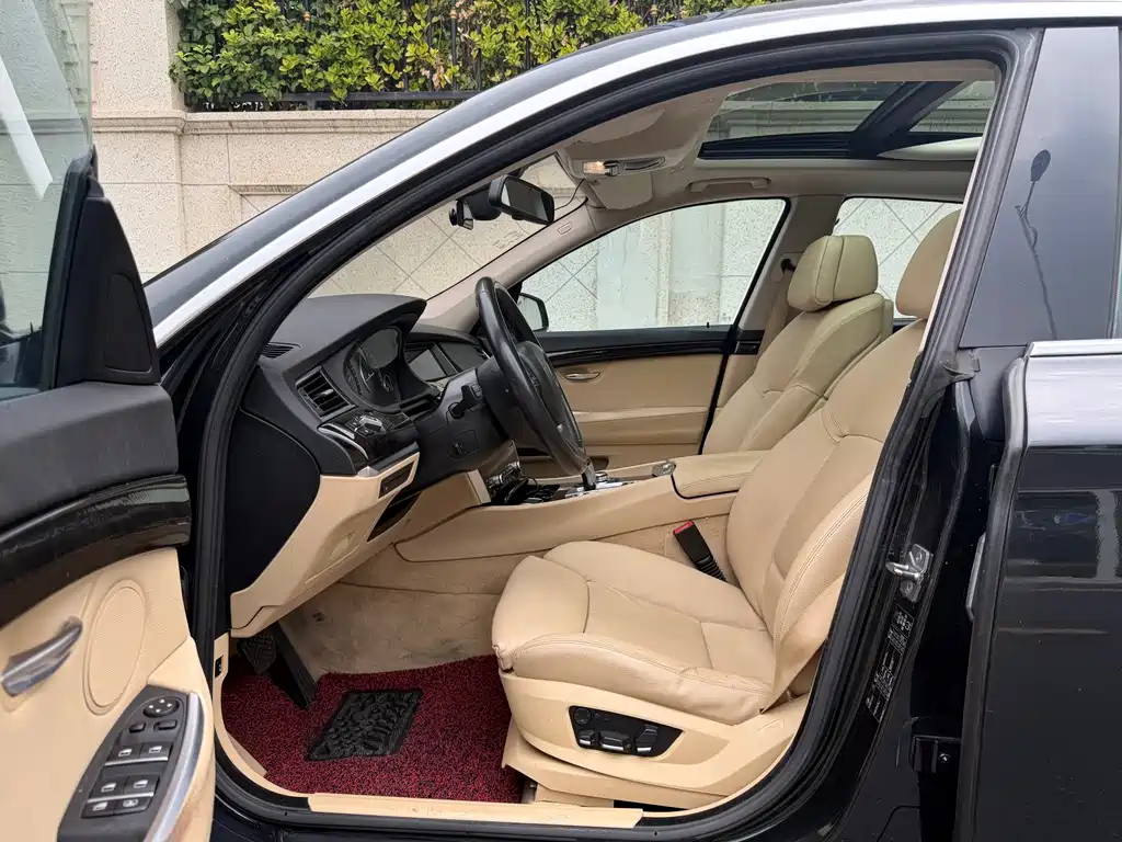 BMW 5 Series GT — миниатюра 6