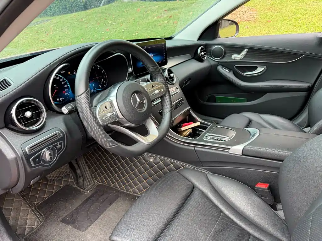 Mercedes-Benz C-Class — миниатюра 7