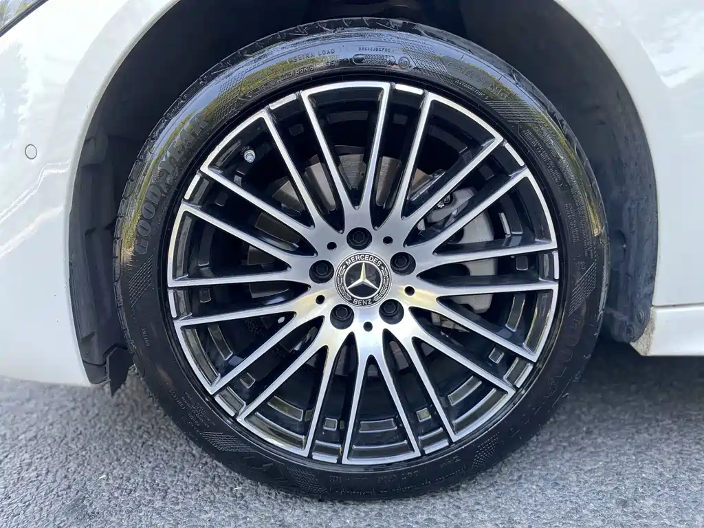 Mercedes-Benz C-Class — миниатюра 20