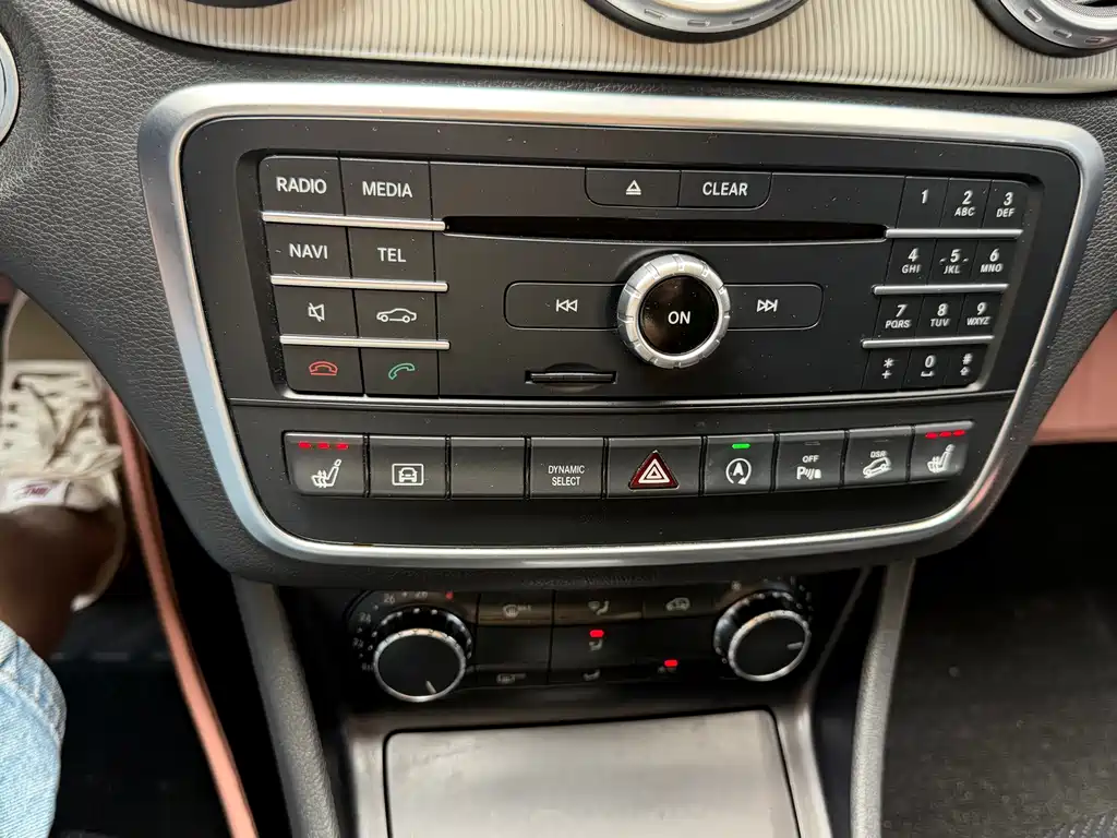 Mercedes-Benz GLA — миниатюра 10